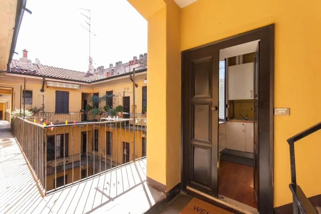 Apartment Youhosty - San Gottardo 13 Milan